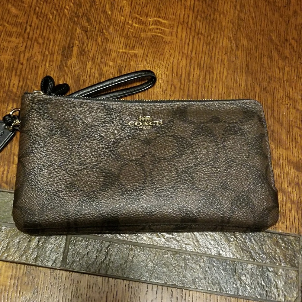 Authentic Coach wallet with detachable wrist strap